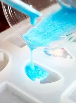 Pouring Resin Onto Tray